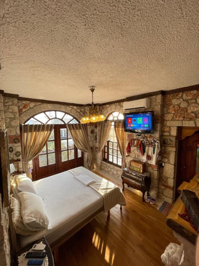 Solomon&Sons Hotel Dhermi Ngoại thất bức ảnh