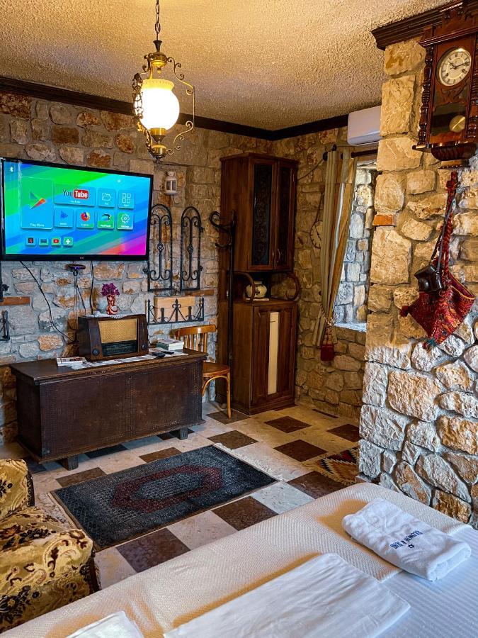 Solomon&Sons Hotel Dhermi Ngoại thất bức ảnh