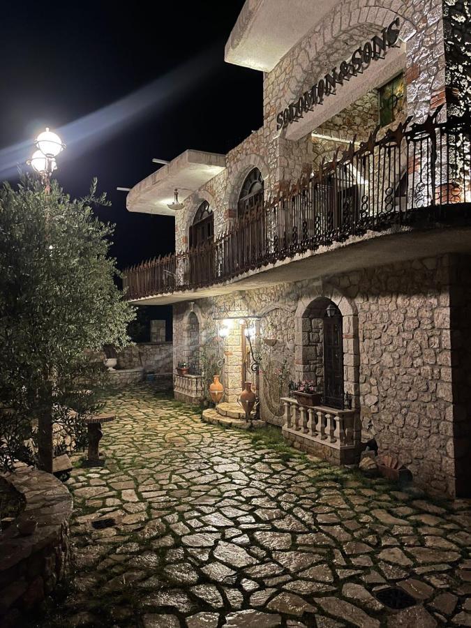 Solomon&Sons Hotel Dhermi Ngoại thất bức ảnh